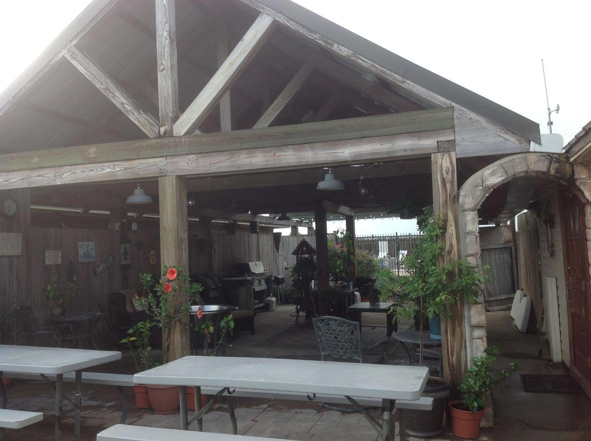 L'Acadie Inn&RV Park Eunice Bagian luar foto